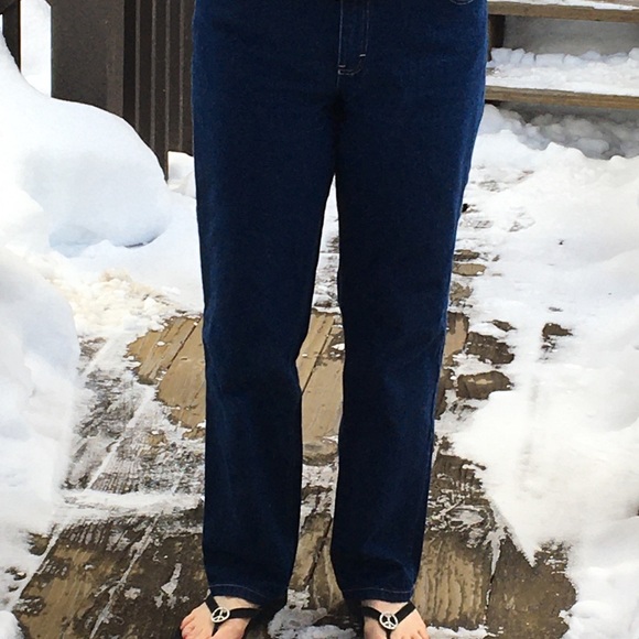 Vintage Tommy Hilfiger relaxed fit jeans! - Picture 4 of 8